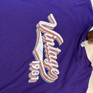 1981 women’s Tshirt